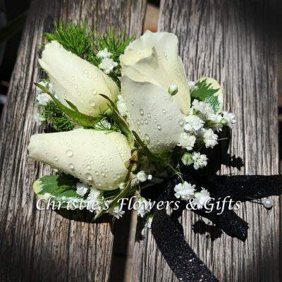 Spray Rose Boutonniere