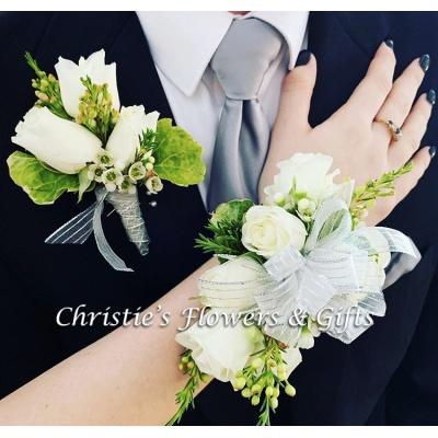 A Matching Set - Spray Roses