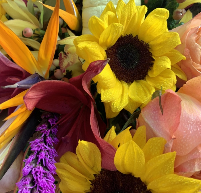 Tropical Sun Centerpiece 