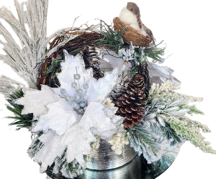 Bird Nest On Holiday Silk in Circle Vase